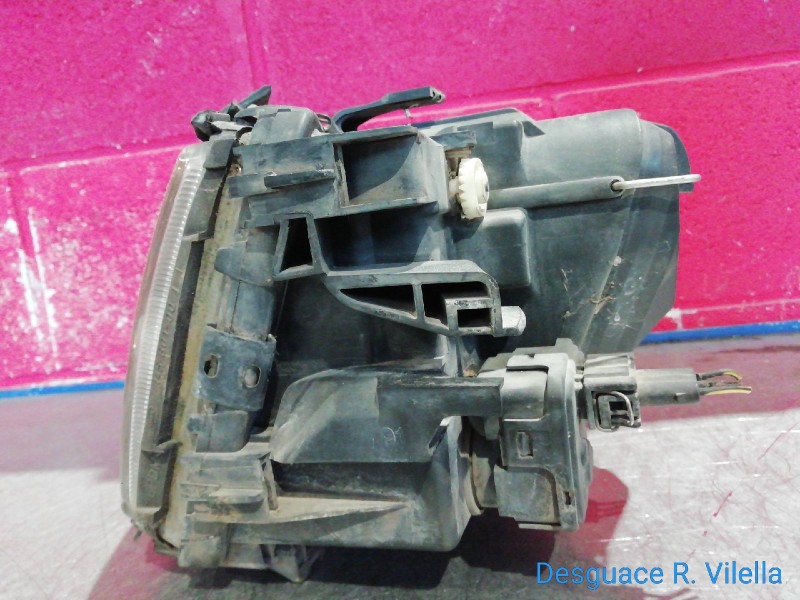 Recambio de faro izquierdo para audi a6 berlina (c4) 2.5 tdi | 06.94 - ... 2.5 tdi | 06.94 - ... referencia OEM IAM   