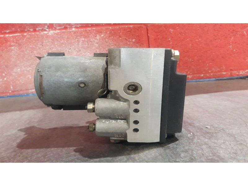 Recambio de abs para bmw serie 7 (e38)  | 0.94 - 0.01  | 0.94 - 0.01 referencia OEM IAM 0265213010  