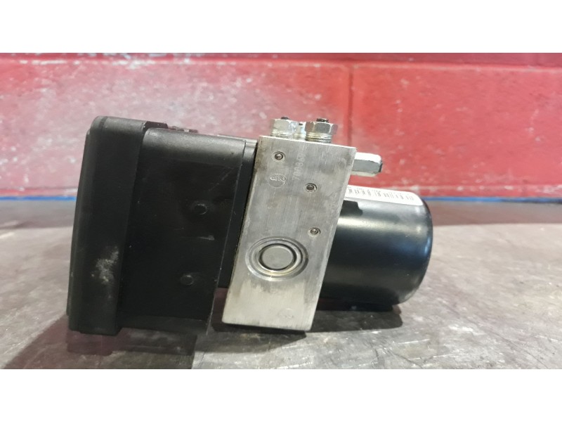 Recambio de abs para toyota yaris (ksp9/scp9/nlp9) 1.4 turbodiesel cat referencia OEM IAM 445100D031   Recambio de abs para toyota yaris (ksp9/scp9/nlp9) 1.4 turbodiesel cat referencia OEM IAM 445100D031