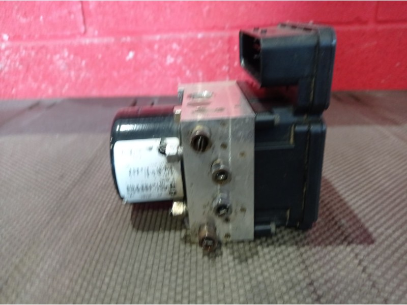 Recambio de abs para dodge caliber  | 0.06 - ...  | 0.06 - ... referencia OEM IAM 00401104C300  