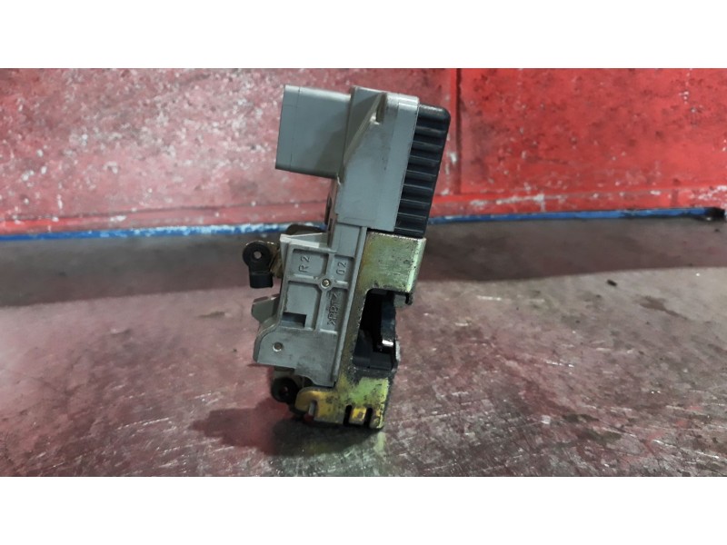 Recambio de cerradura puerta delantera derecha para peugeot 206 berlina 1.4 | 0.98 - ... 1.4 | 0.98 - ... referencia OEM IAM   