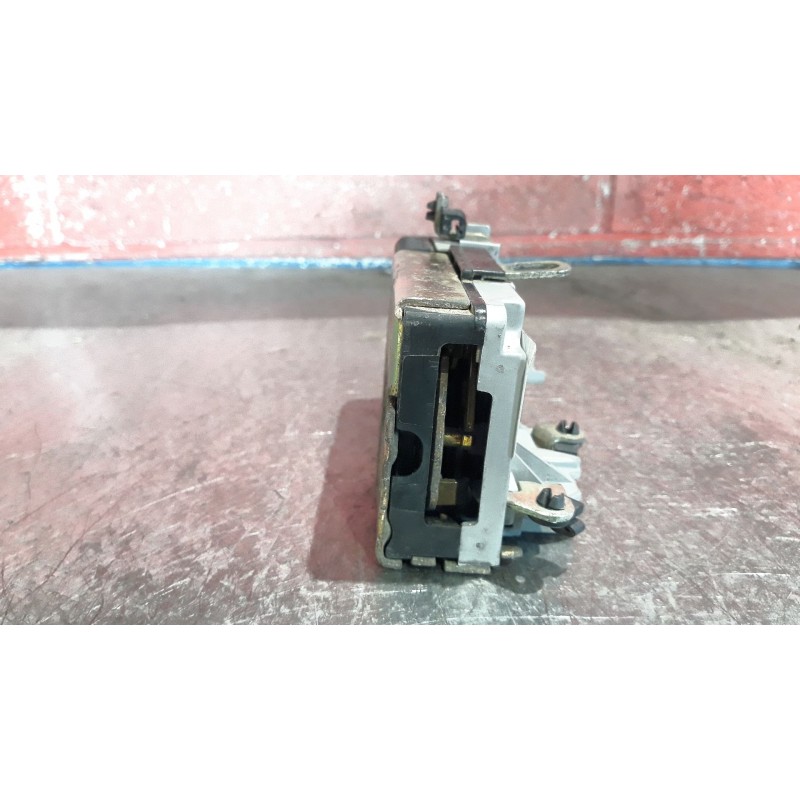 Recambio de cerradura puerta delantera derecha para peugeot 206 berlina 1.4 | 0.98 - ... 1.4 | 0.98 - ... referencia OEM IAM   