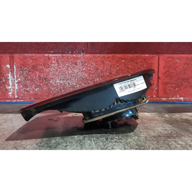 Recambio de piloto porton derecho para fiat stilo multi wagon (192) 1.9 jtd 115 | 0.03 - ... 1.9 jtd 115 | 0.03 - ... referencia