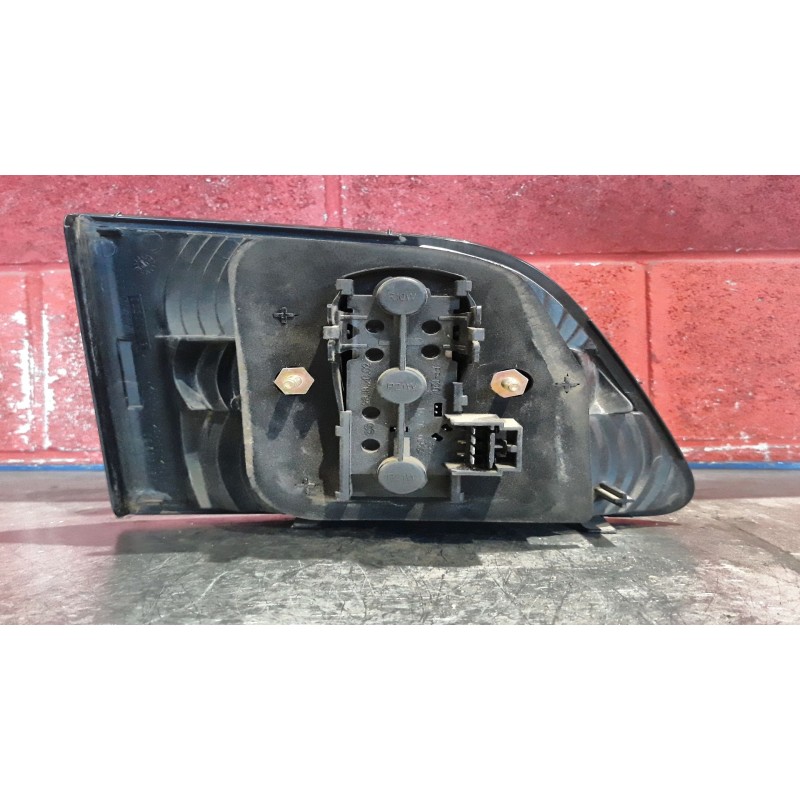 Recambio de piloto porton derecho para fiat stilo multi wagon (192) 1.9 jtd 115 | 0.03 - ... 1.9 jtd 115 | 0.03 - ... referencia