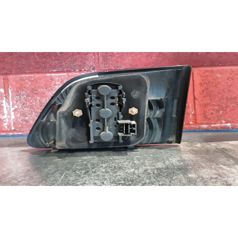Recambio de piloto porton izquierdo para fiat stilo multi wagon (192) 1.9 jtd 115 | 0.03 - ... 1.9 jtd 115 | 0.03 - ... referenc