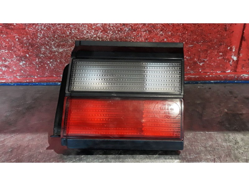 Recambio de piloto porton derecho para volkswagen passat referencia OEM IAM   