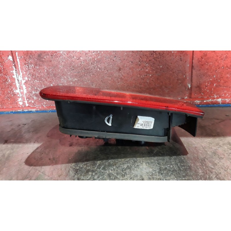 Recambio de piloto porton derecho para renault laguna ii (bg0) 1.6 | 0.01 - ... 1.6 | 0.01 - ... referencia OEM IAM   