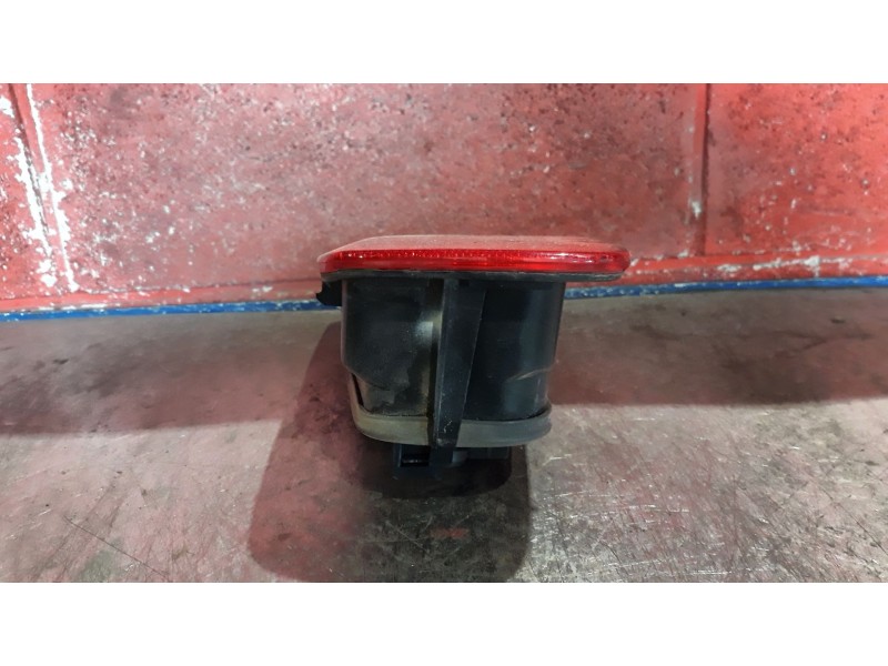 Recambio de piloto porton derecho para renault laguna ii (bg0) 1.6 | 0.01 - ... 1.6 | 0.01 - ... referencia OEM IAM   