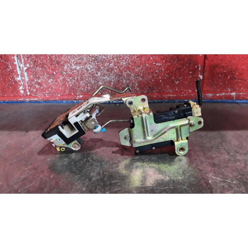 Recambio de cerra. puer. delantero derecha para mitsubishi santamo (hyundai) santamo confort | 11.98 - 12.01 santamo confort | 1