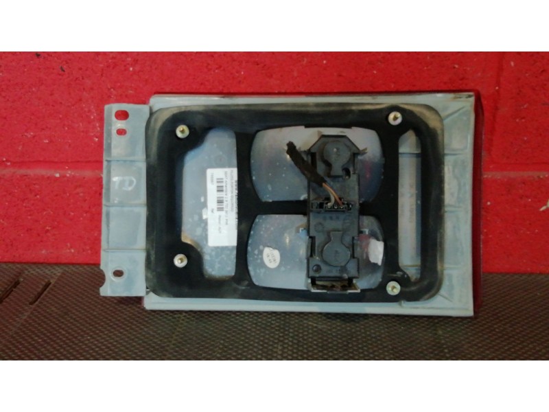Recambio de piloto porton izquierdo para seat alhambra 1.9 tdi se referencia OEM IAM   