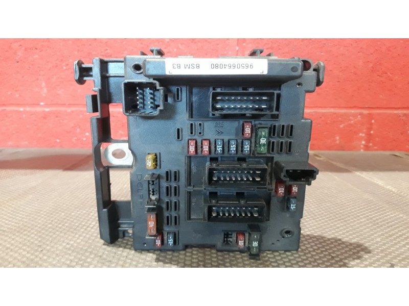 Recambio de centralita bsm para peugeot 307 break / sw (s1)  | ...  | ... referencia OEM IAM BSMB3   Recambio de centralita bsm para peugeot 307 break / sw (s1)  | ...  | ... referencia OEM IAM BSMB3