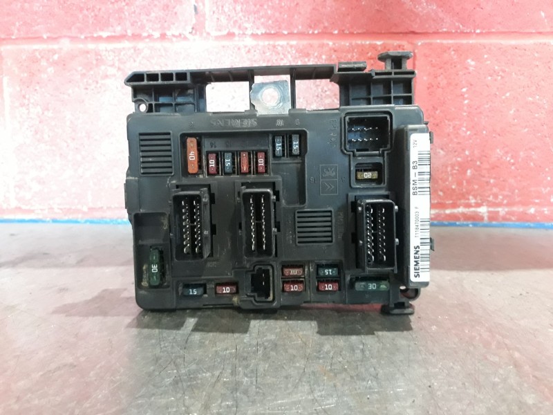 Recambio de centralita bsm para citroen c3 referencia OEM IAM B3  