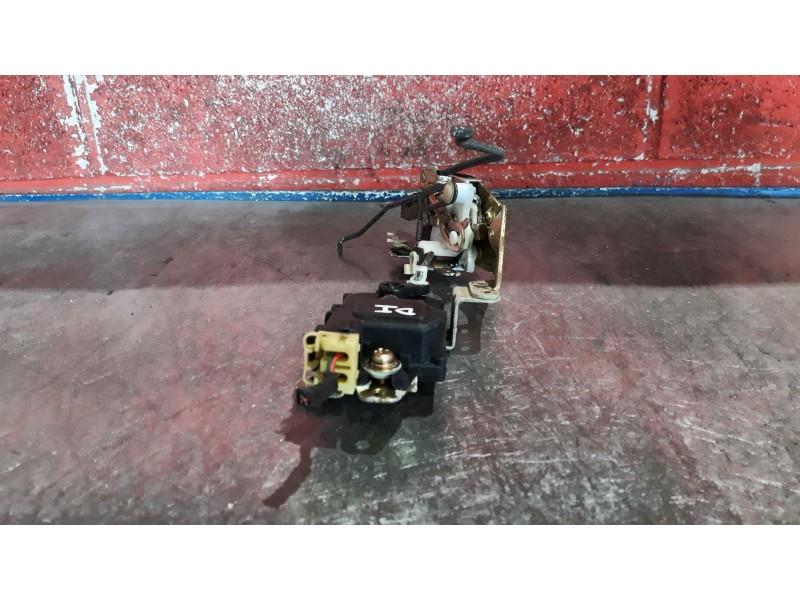 Recambio de cerra. puer. delantero izquierda para mitsubishi santamo (hyundai) santamo confort | 11.98 - 12.01 santamo confort |