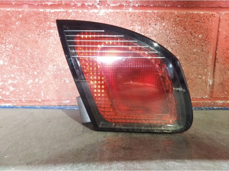 Recambio de piloto porton izquierdo para nissan primera berlina (p11) 2.0 turbodiesel cat | 0.96 - ... 2.0 turbodiesel cat | 0.9