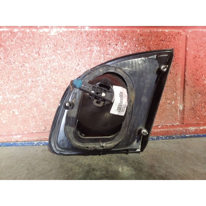 Recambio de piloto porton izquierdo para nissan primera berlina (p11) 2.0 turbodiesel cat | 0.96 - ... 2.0 turbodiesel cat | 0.9