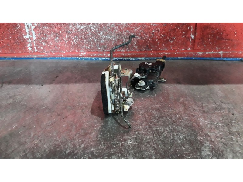 Recambio de cerra. puer. delantero izquierda para mitsubishi santamo (hyundai) santamo confort | 11.98 - 12.01 santamo confort |