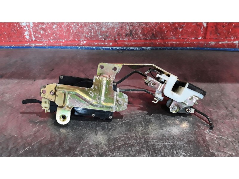 Recambio de cerra. puer. delantero izquierda para mitsubishi santamo (hyundai) santamo confort | 11.98 - 12.01 santamo confort |