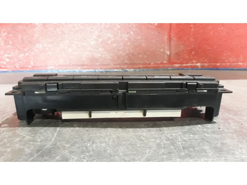 Recambio de mando climatizador para volkswagen golf iv berlina (1j1) 1.6 | 0.97 - ... 1.6 | 0.97 - ... referencia OEM IAM   