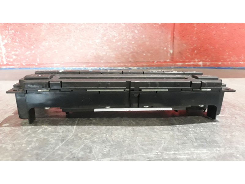 Recambio de mando climatizador para volkswagen golf iv berlina (1j1) 1.6 | 0.97 - ... 1.6 | 0.97 - ... referencia OEM IAM   