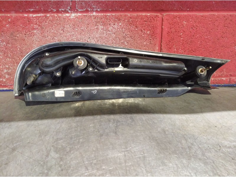 Recambio de piloto trasero derecho para fiat marea weekend (185) 1.9 jtd 110 elx | 0.01 - ... 1.9 jtd 110 elx | 0.01 - ... refer