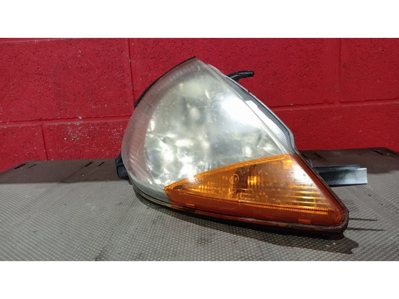 Recambio de faro derecho para ford ka (ccq) 1.3 cat | 0.96 - ... 1.3 cat | 0.96 - ... referencia OEM IAM   