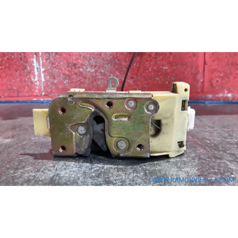Recambio de cerra. puer. tras. derecha para ford focus turnier (cak) ambiente | 08.98 - 12.04 ambiente | 08.98 - 12.04 referenci