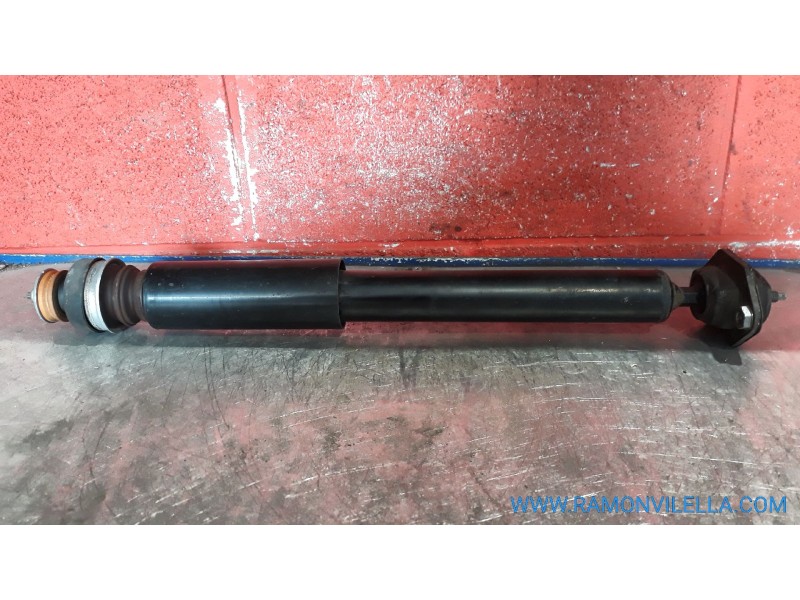 Recambio de amorti. trasero para bmw serie 1 118d auto referencia OEM IAM   