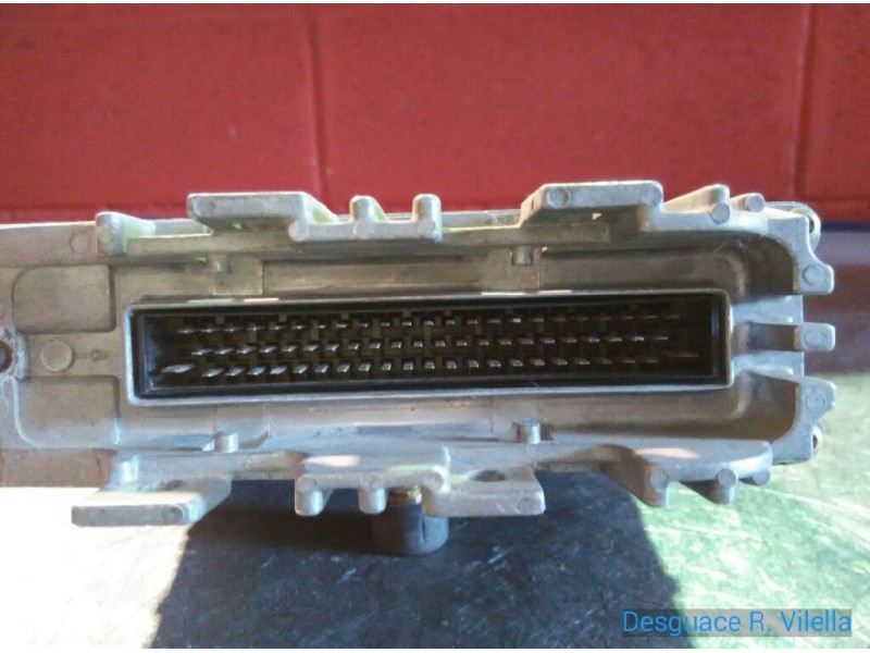 Recambio de centralita motor uce para volkswagen passat berlina (3a2) cl | 09.93 - 12.96 cl | 09.93 - 12.96 referencia OEM IAM 0