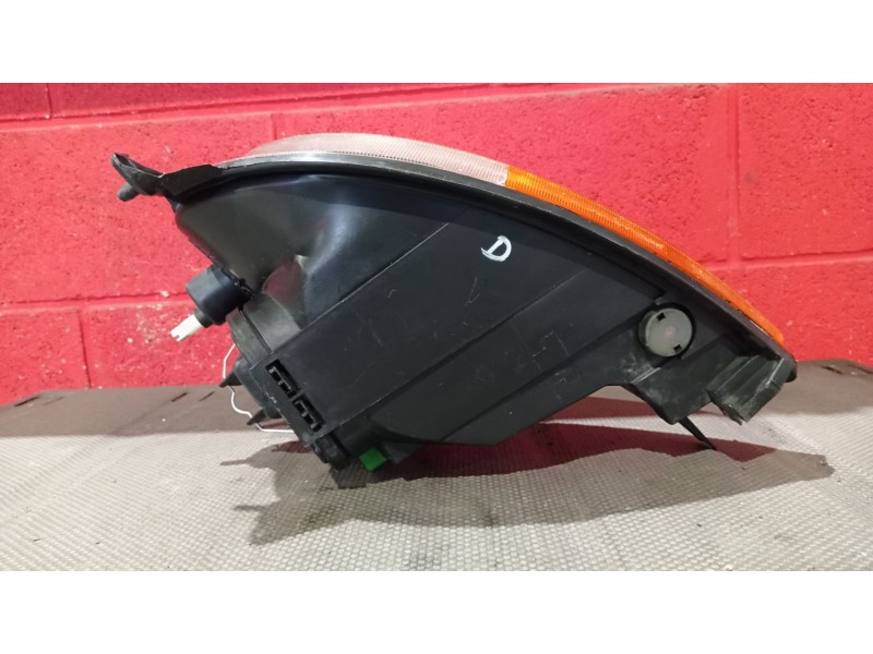 Recambio de faro derecho para ford ka (ccq) 1.3 cat | 0.96 - ... 1.3 cat | 0.96 - ... referencia OEM IAM   