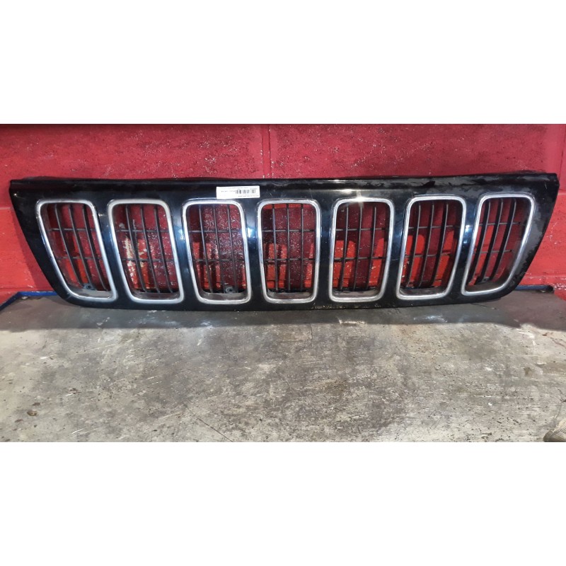 Recambio de rejilla delantera para jeep cherokee (kj)  | 0.01 - 0.08  | 0.01 - 0.08 referencia OEM IAM   