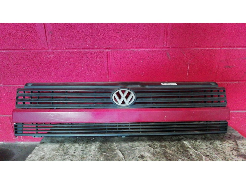 Recambio de rejilla delantera para volkswagen caravelle referencia OEM IAM   