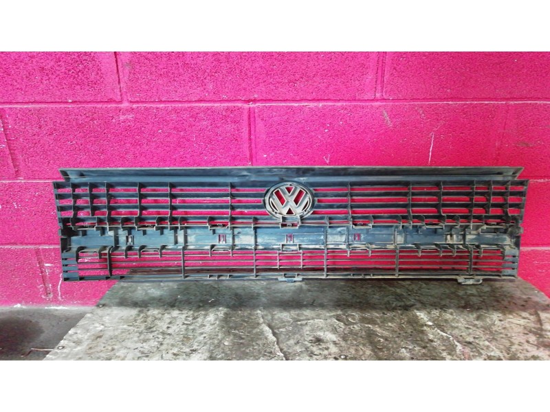 Recambio de rejilla delantera para volkswagen caravelle referencia OEM IAM   