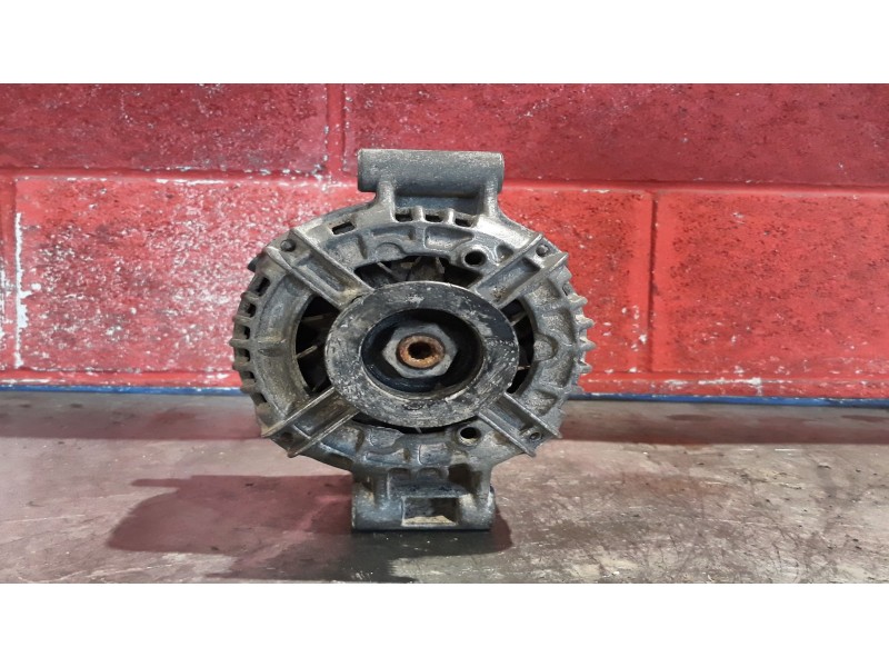 Recambio de alternador para volkswagen caravelle referencia OEM IAM 0986042790  
