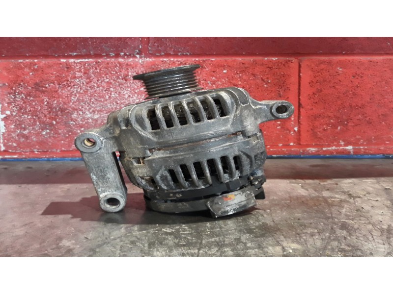 Recambio de alternador para volkswagen caravelle referencia OEM IAM 0986042790  