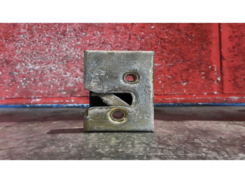 Recambio de cerra. puer. tras. izquierda para volkswagen caravelle referencia OEM IAM   