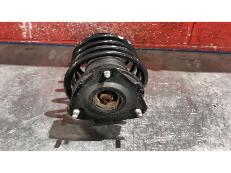 Recambio de amorti. delan. derecho para ford fiesta (cbk) sport | 10.04 - 12.08 sport | 10.04 - 12.08 referencia OEM IAM   