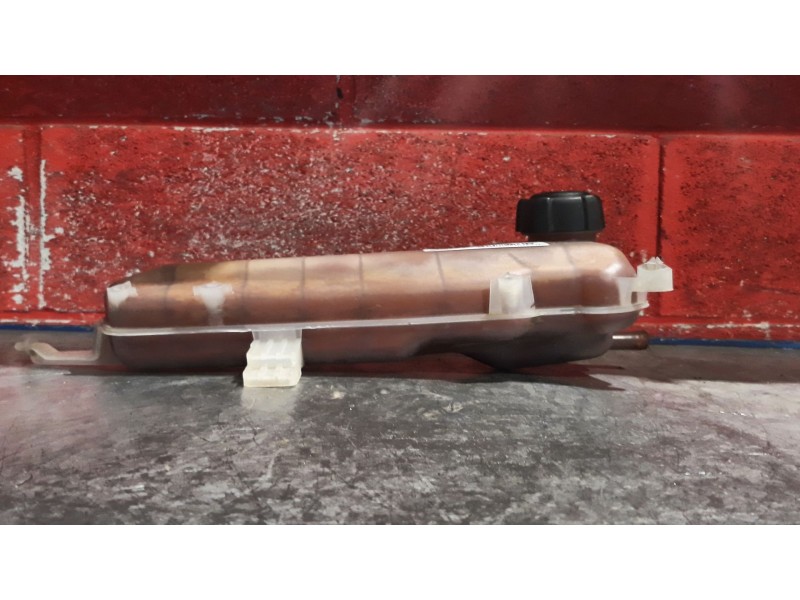 Recambio de deposito expansion para renault kangoo (f/kc0)  | 0.00 - ...  | 0.00 - ... referencia OEM IAM    Recambio de deposito expansion para renault kangoo (f/kc0)  | 0.00 - ...  | 0.00 - ... referencia OEM IAM