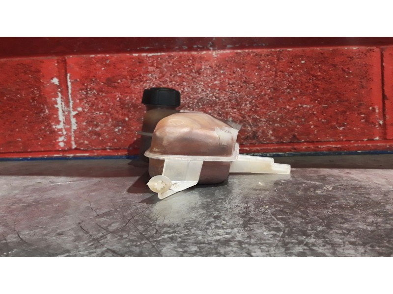 Recambio de deposito expansion para renault kangoo (f/kc0)  | 0.00 - ...  | 0.00 - ... referencia OEM IAM    Recambio de deposito expansion para renault kangoo (f/kc0)  | 0.00 - ...  | 0.00 - ... referencia OEM IAM