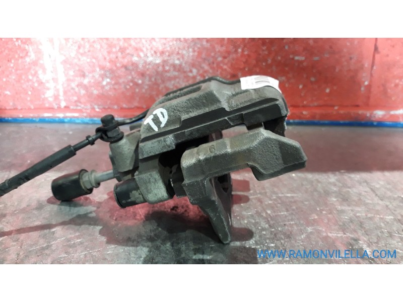 Recambio de pinza freno tras. derecha para bmw serie 1 118d auto referencia OEM IAM    Recambio de pinza freno tras. derecha para bmw serie 1 118d auto referencia OEM IAM