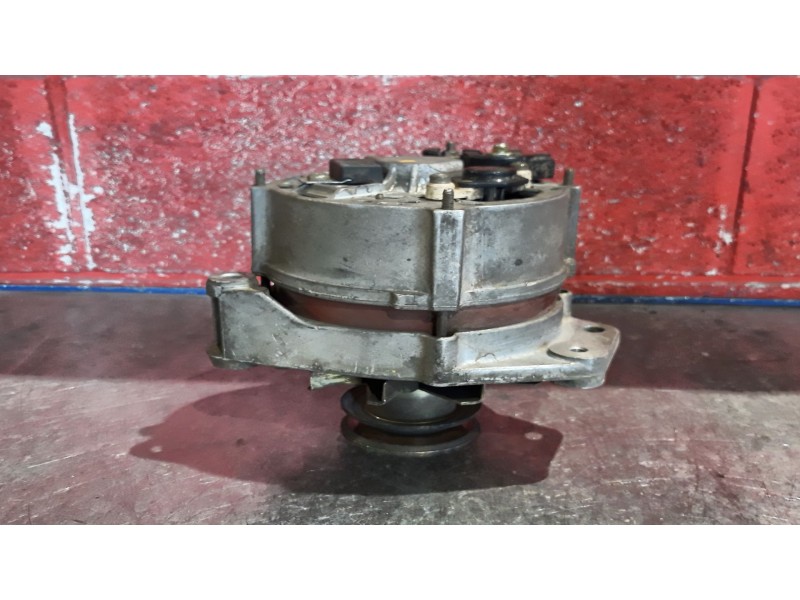 Recambio de alternador para volkswagen passat referencia OEM IAM 120469727729 026903015B 