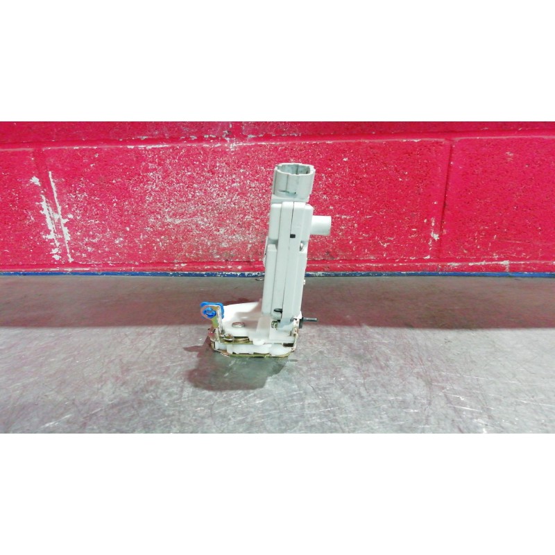Recambio de cerra. puer. tras. derecha para nissan primera trav. (wp11) básico | 12.00 - ... básico | 12.00 - ... referencia OEM