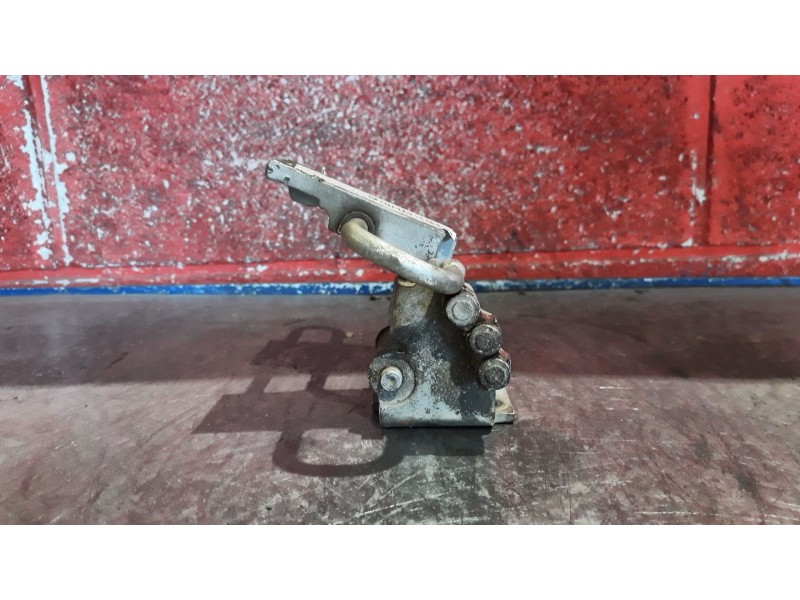 Recambio de bisagra puer. delantero derecha para seat toledo (1m2)  | 0.99 - 0.04  | 0.99 - 0.04 referencia OEM IAM   