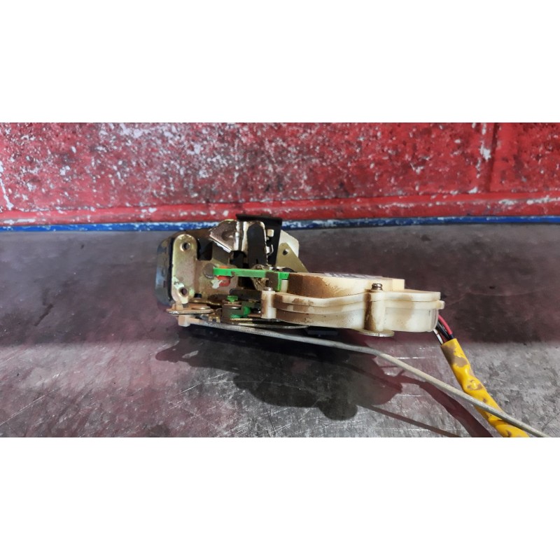 Recambio de cerra. puer. tras. izquierda para kia carnival 2.9 turbodiesel cat | 0.99 - ... 2.9 turbodiesel cat | 0.99 - ... ref