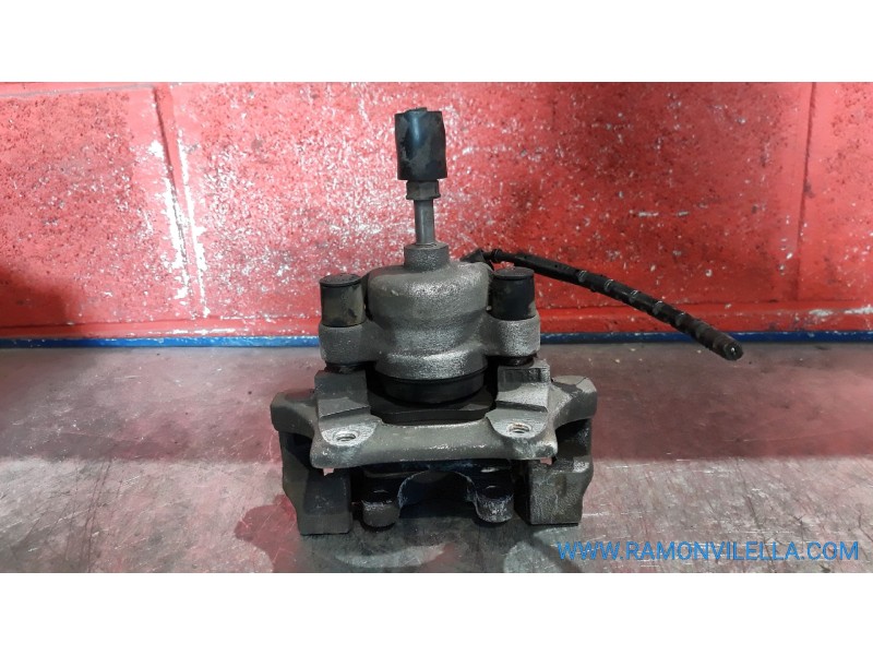 Recambio de pinza freno tras. derecha para bmw serie 1 118d auto referencia OEM IAM    Recambio de pinza freno tras. derecha para bmw serie 1 118d auto referencia OEM IAM