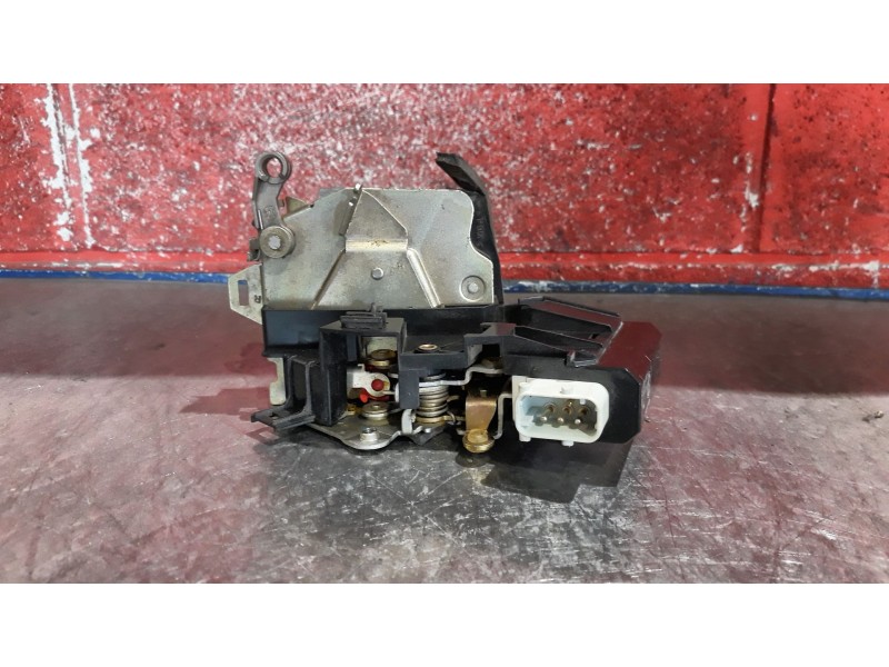 Recambio de cerra. puer. tras. derecha para bmw serie 5 berlina (e39)  | 0.95 - 0.03  | 0.95 - 0.03 referencia OEM IAM   