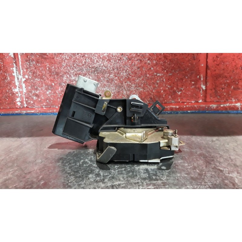 Recambio de cerra. puer. tras. derecha para bmw serie 5 berlina (e39)  | 0.95 - 0.03  | 0.95 - 0.03 referencia OEM IAM   