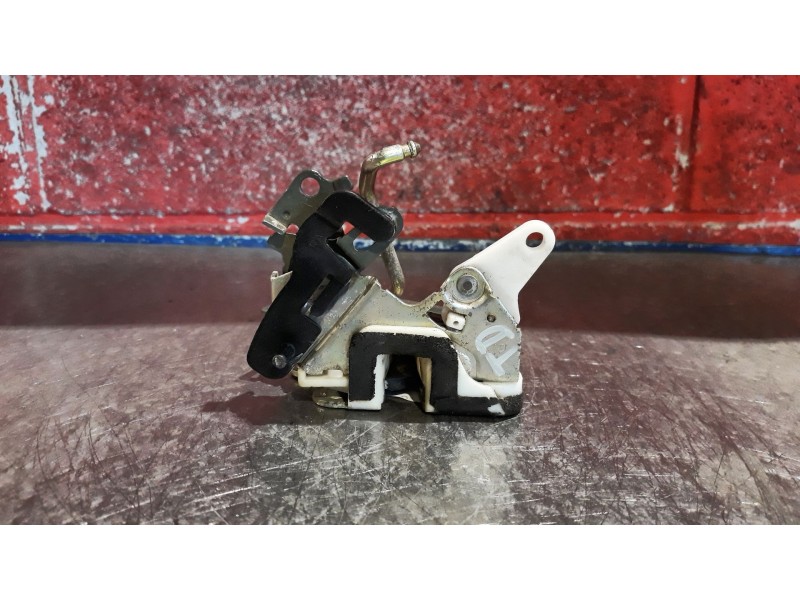 Recambio de cerra. puer. tras. derecha para hyundai accent referencia OEM IAM    Recambio de cerra. puer. tras. derecha para hyundai accent referencia OEM IAM