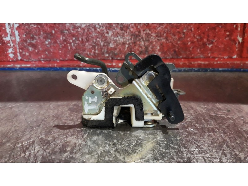 Recambio de cerra. puer. tras. izquierda para hyundai accent referencia OEM IAM    Recambio de cerra. puer. tras. izquierda para hyundai accent referencia OEM IAM