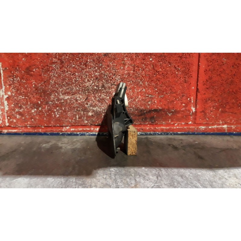 Recambio de maneta exterior delantera derecha para opel astra g berlina  | 0.98 - 0.04  | 0.98 - 0.04 referencia OEM IAM   