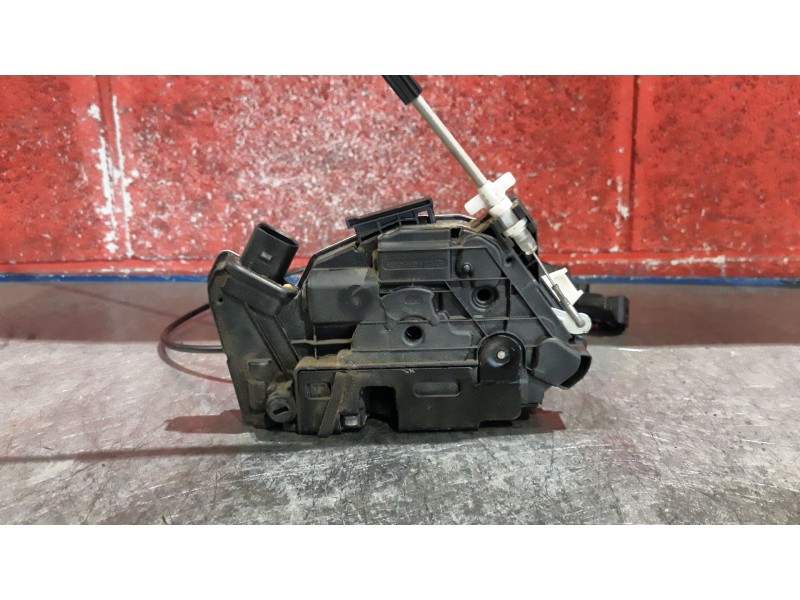 Recambio de cerra. puer. tras. izquierda para seat ibiza (6j5) 1.6 tdi | 0.08 - ... 1.6 tdi | 0.08 - ... referencia OEM IAM   